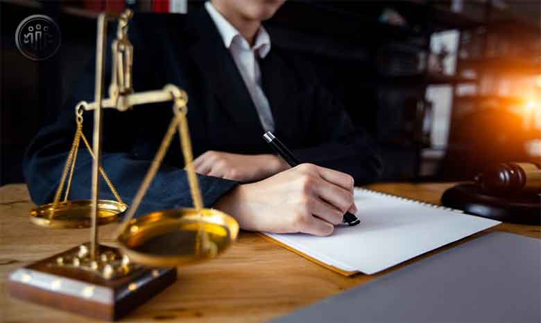 داشتن وکیل چک برگشتی چه مزایایی دارد؟
